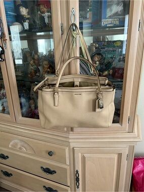 Coach EUC Tan Leather Satchel with Removable Strap